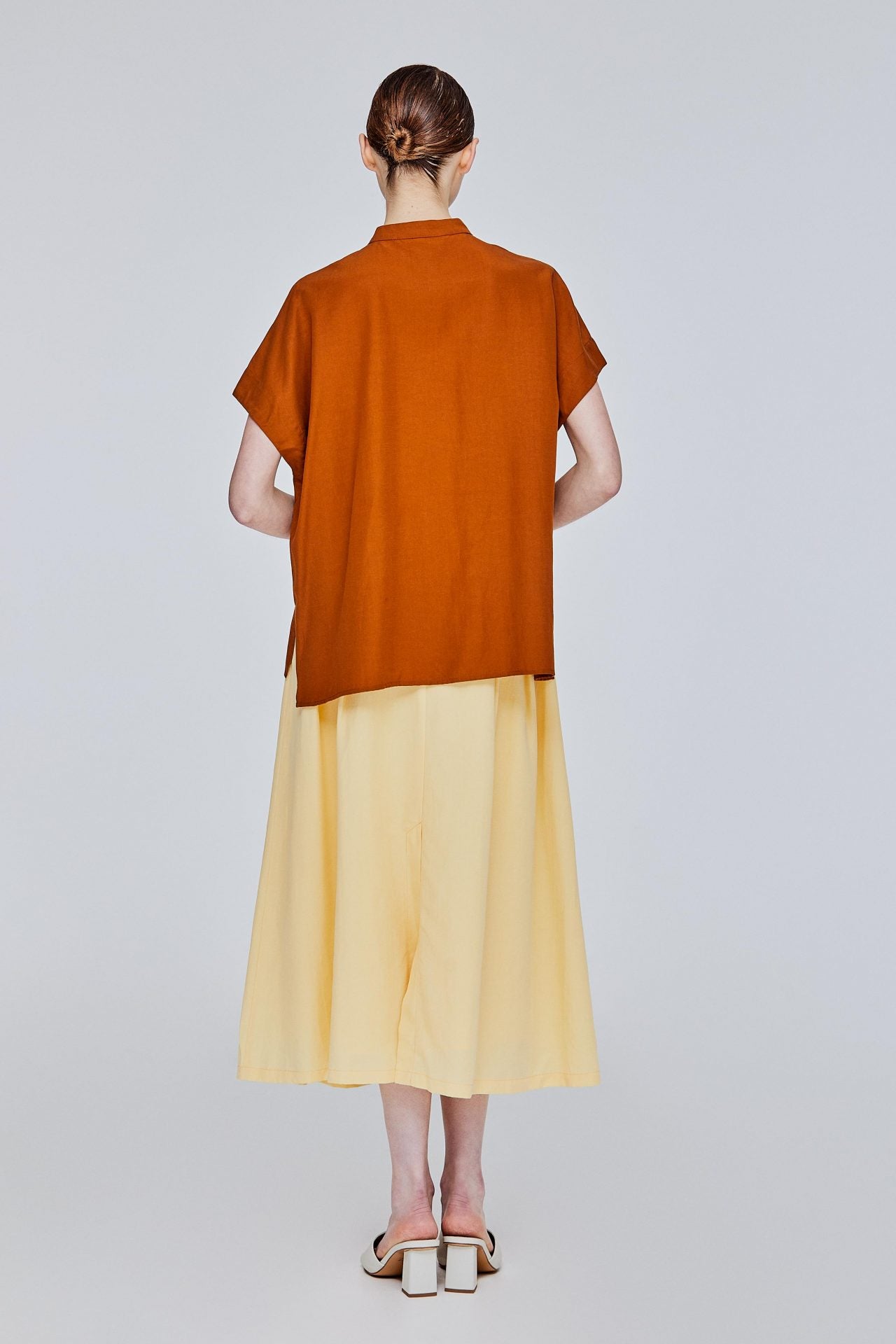 color:CAMEL