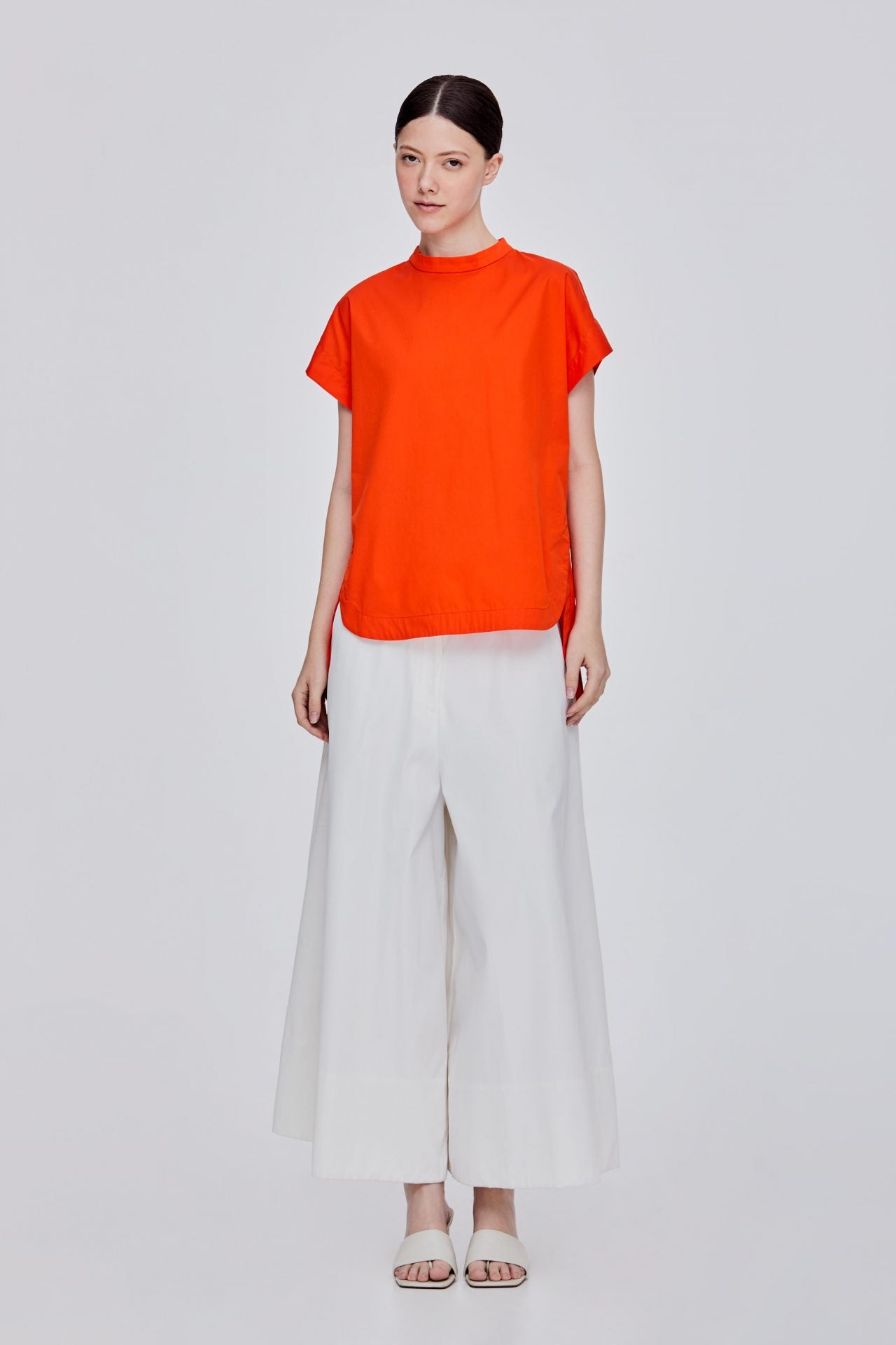 color:ORANGE