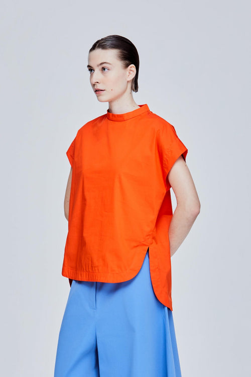 color:ORANGE