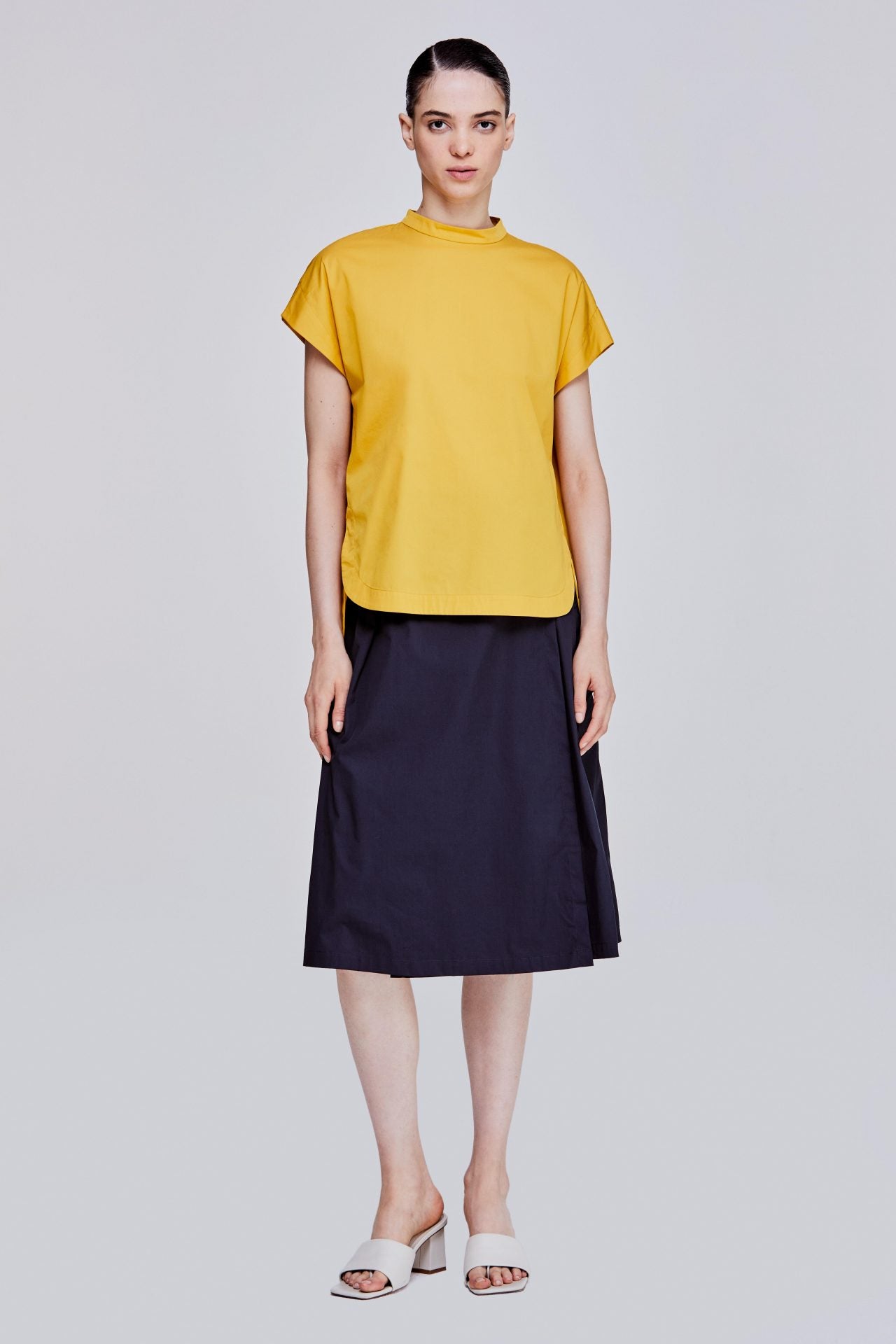 color:MUSTARD