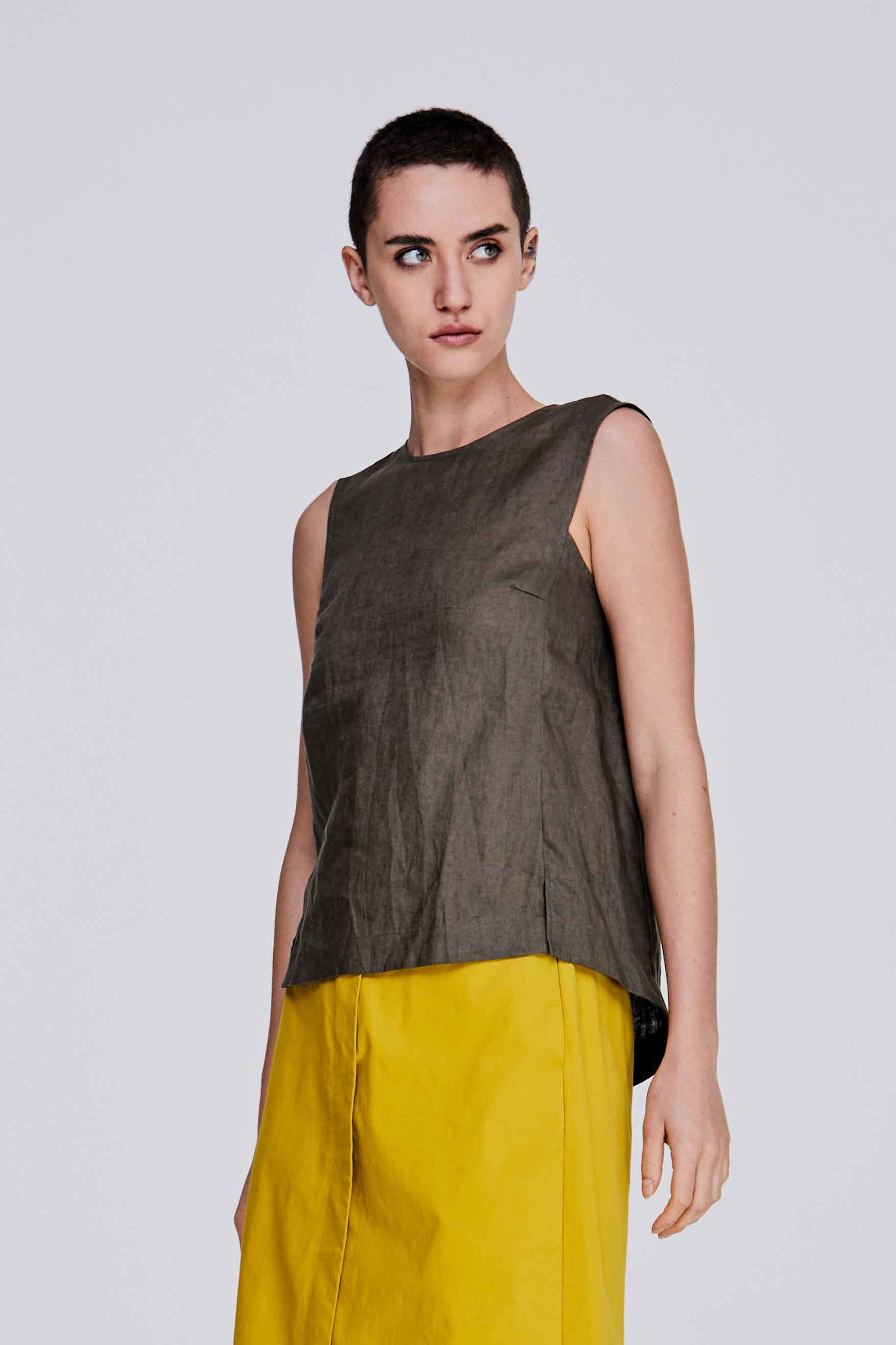 color:MOSS