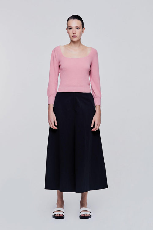 color:PINK