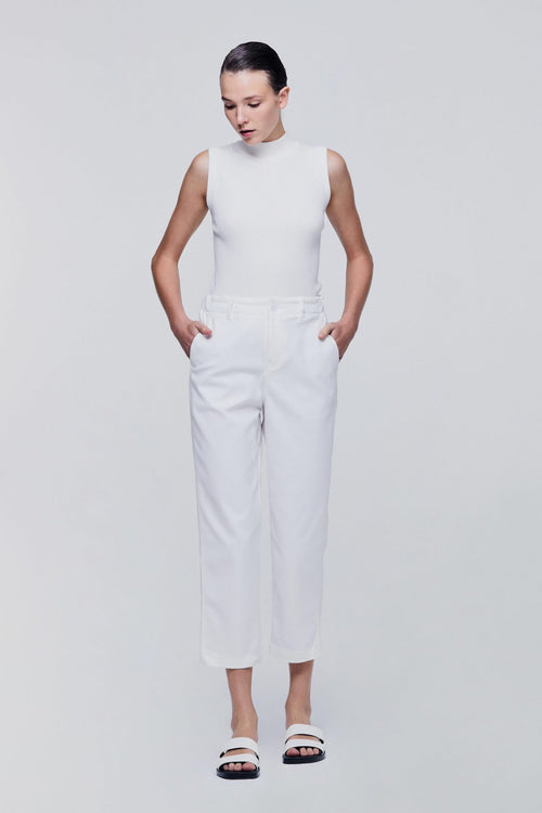 color:CREAM