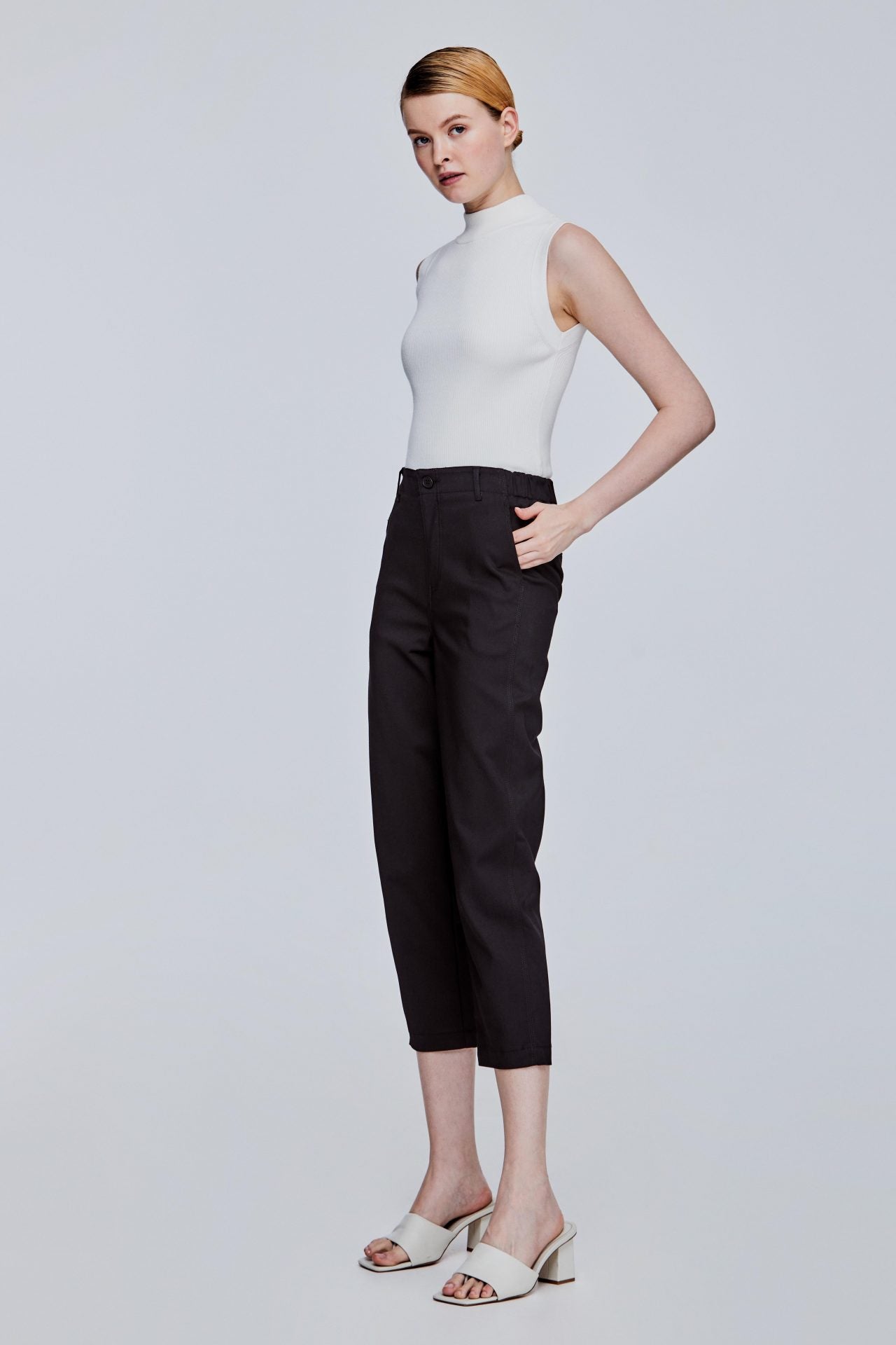 color:NOIR