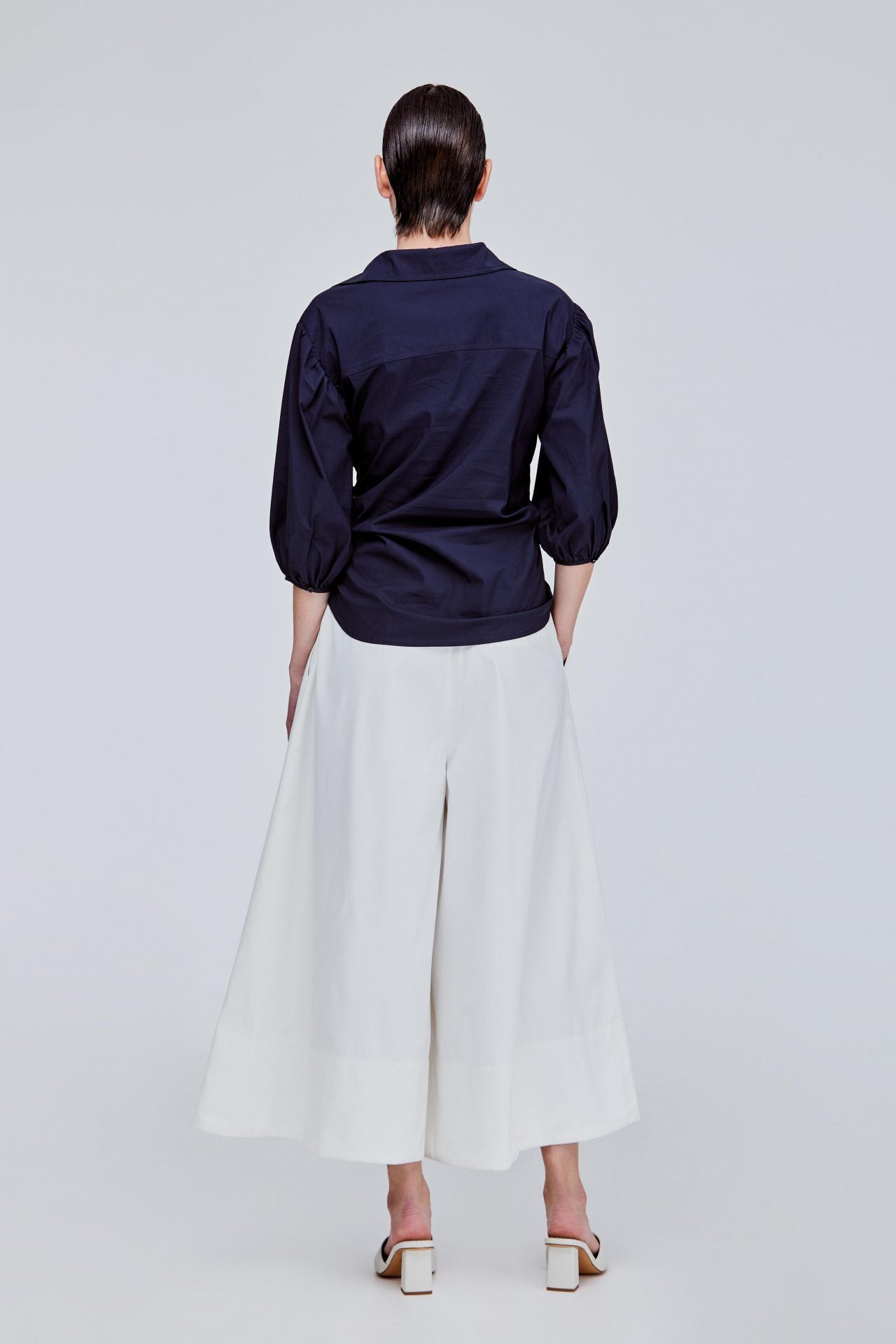 color:NAVY