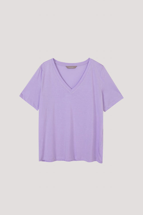 color:LAVENDER