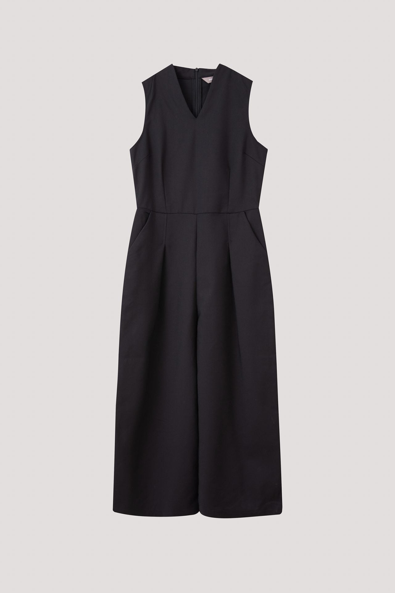 color:NOIR