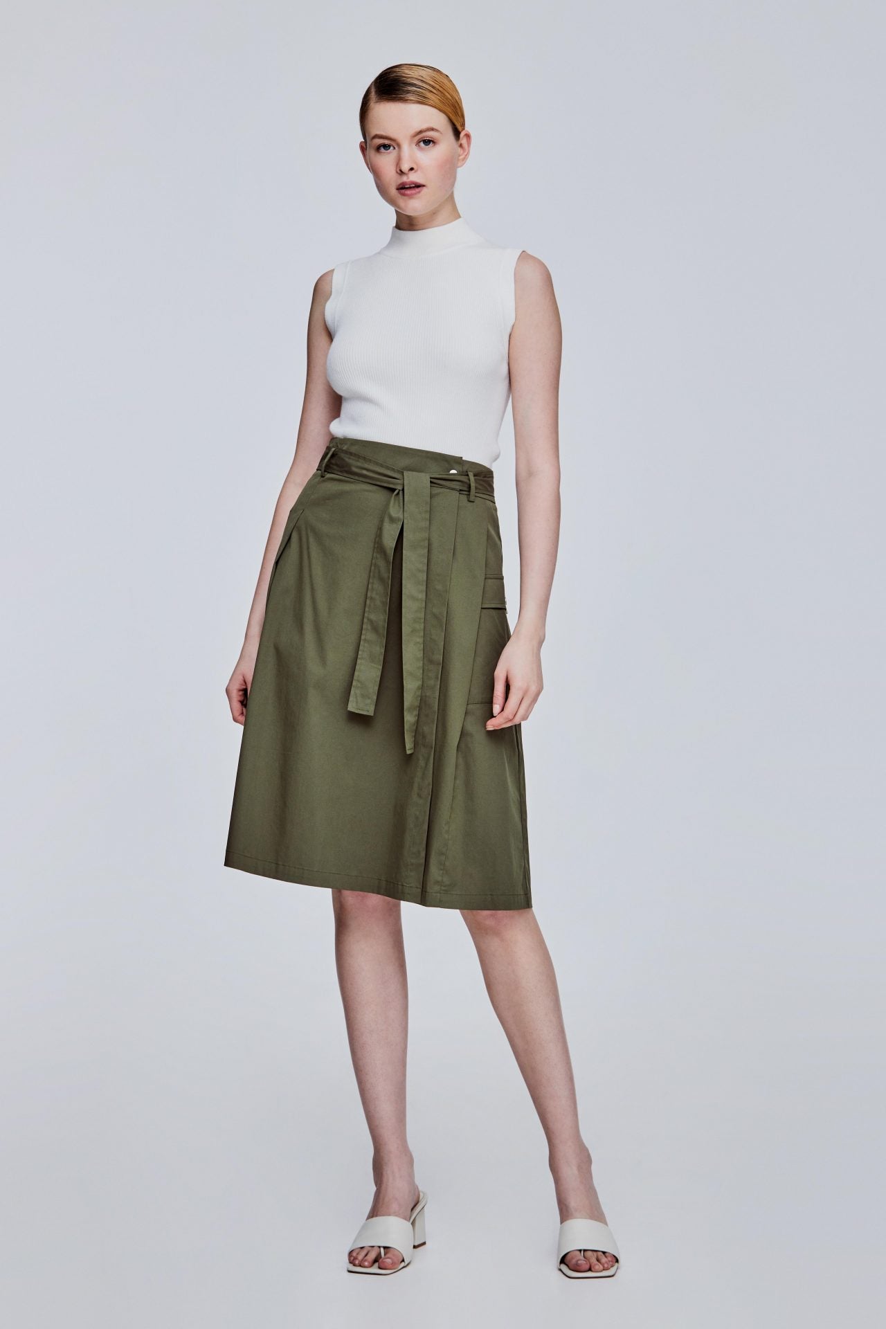 color:ARMY GREEN