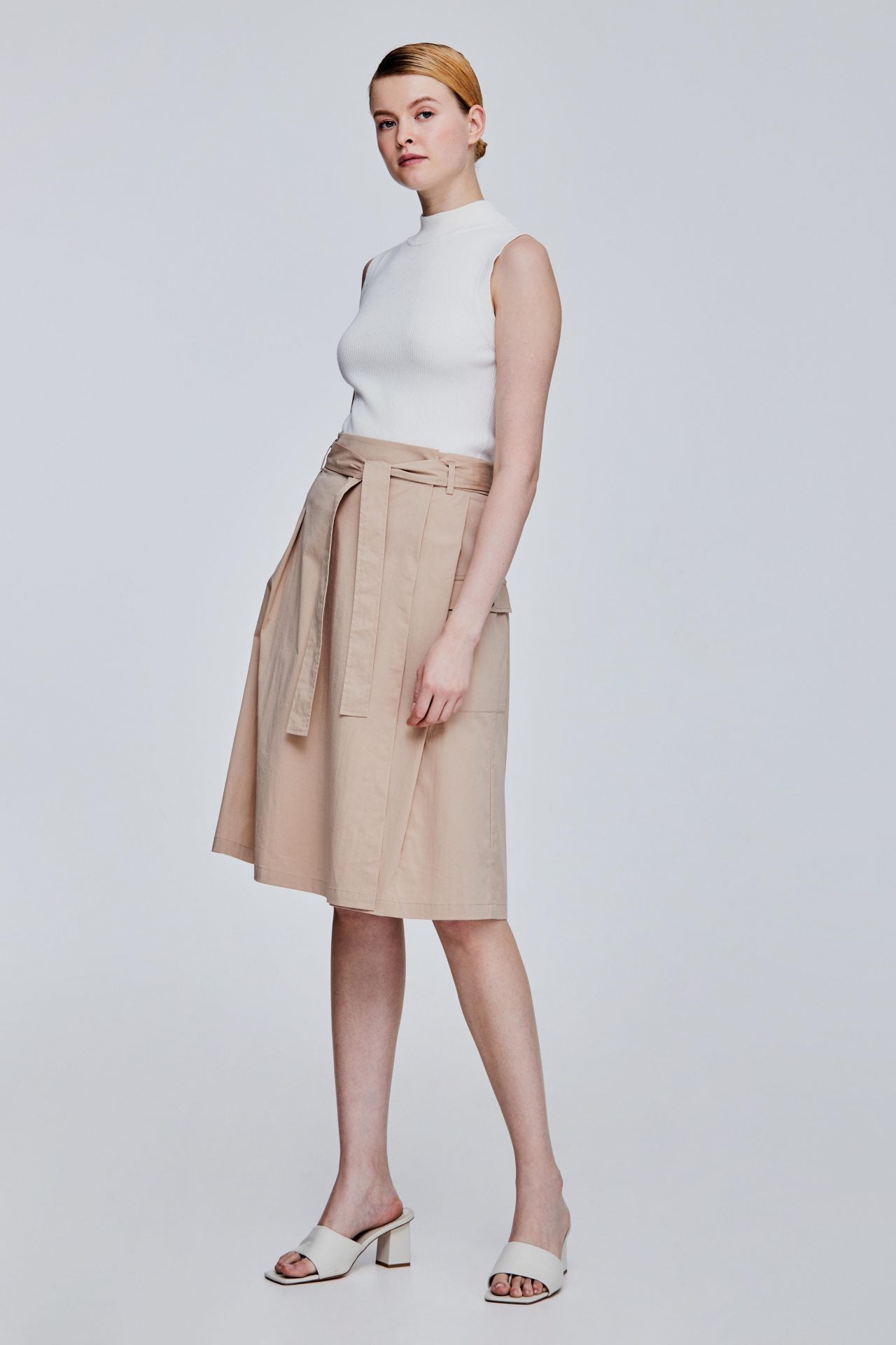 color:TAUPE