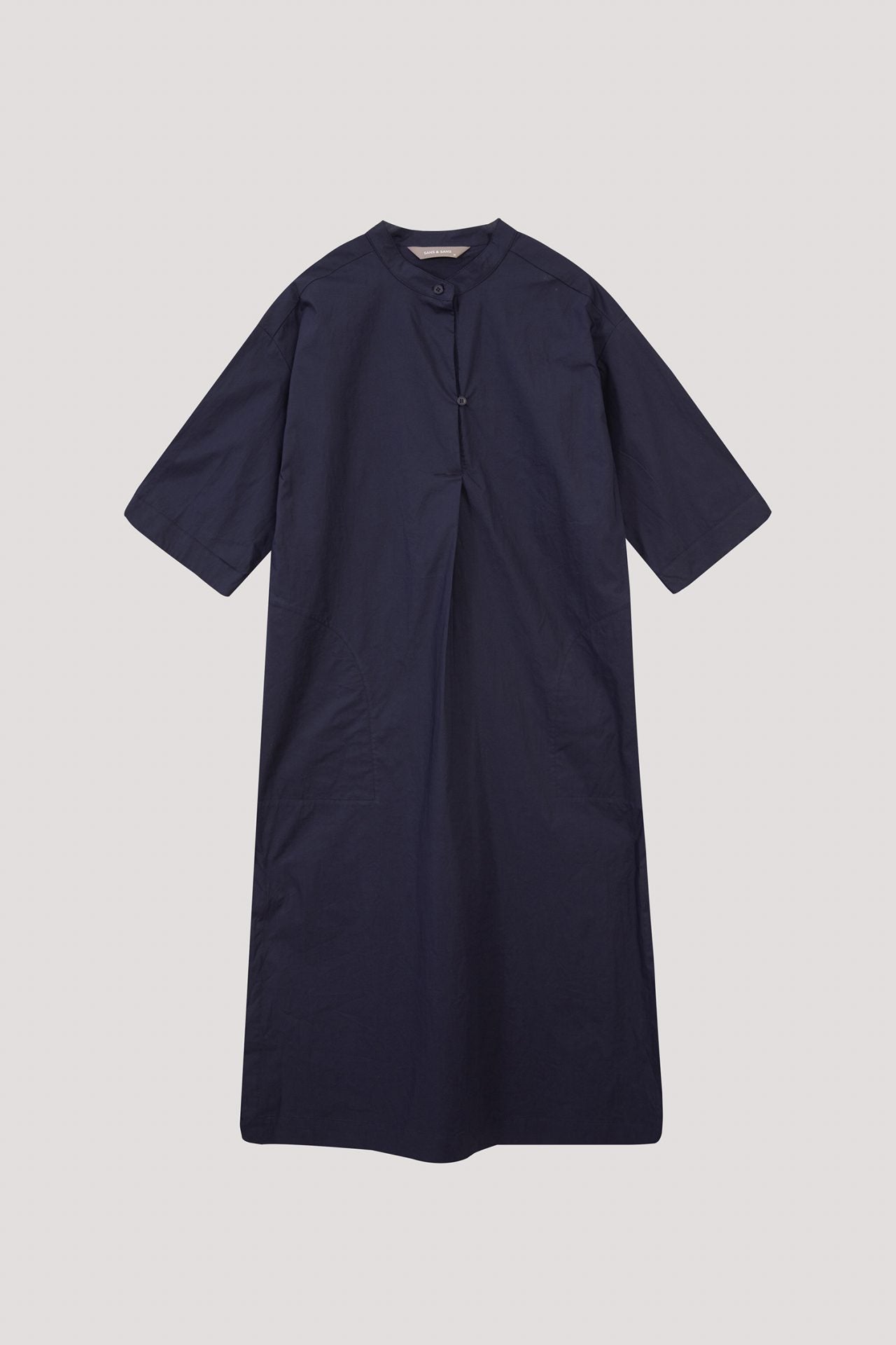 color:NAVY