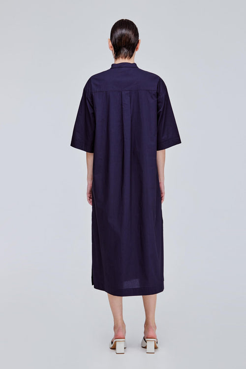 color:NAVY