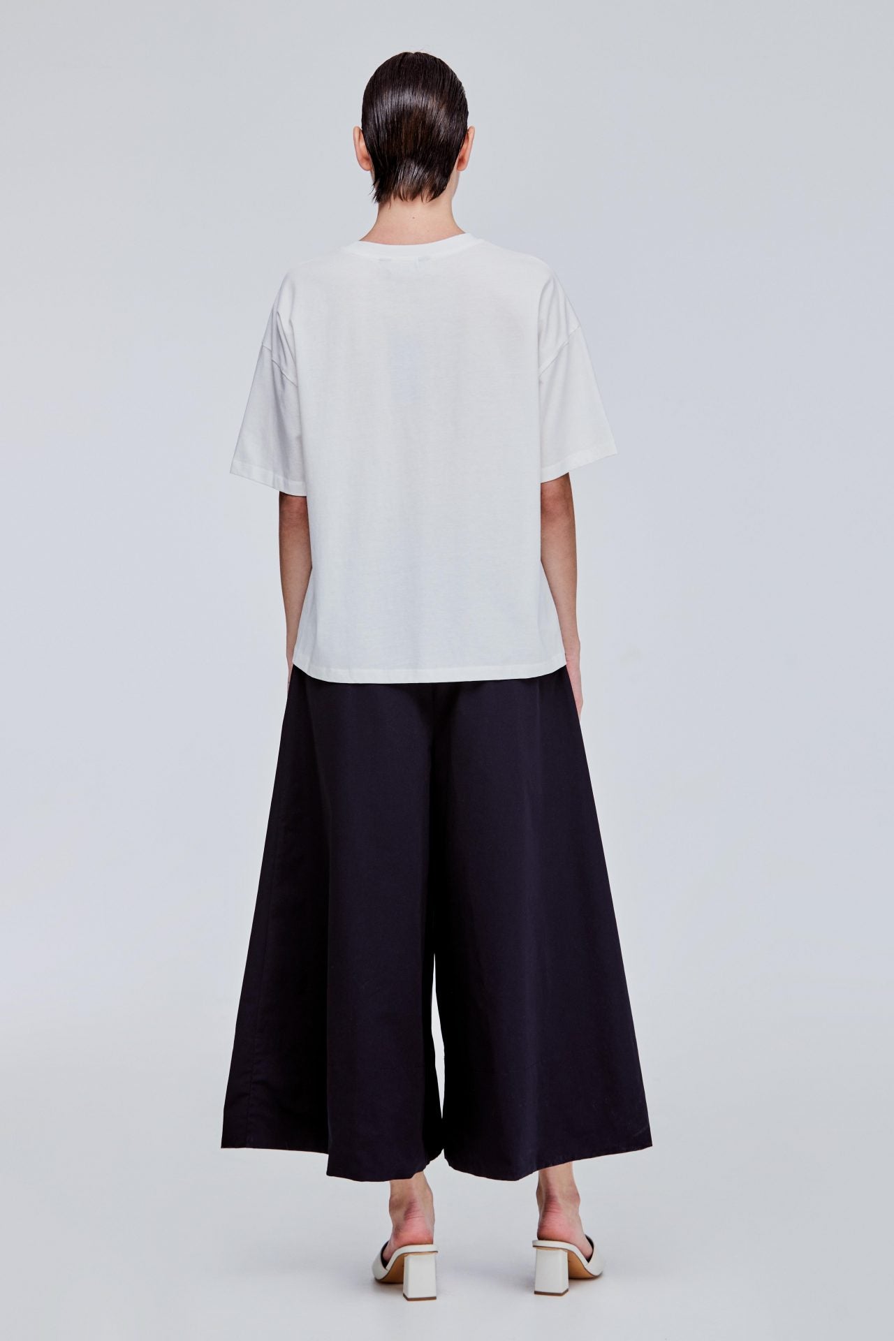 color:IVORY 3