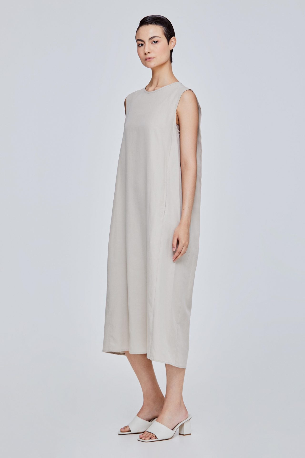 color:TAUPE