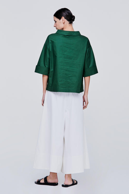 color:GREEN