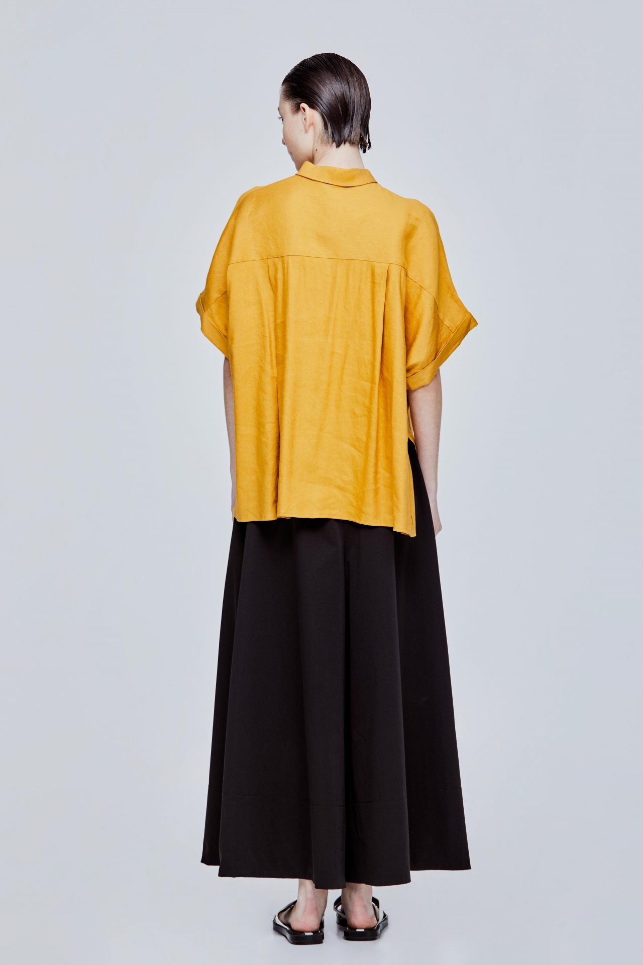 color:MARIGOLD