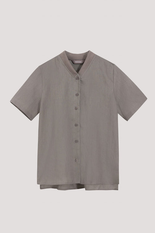 color:GREY
