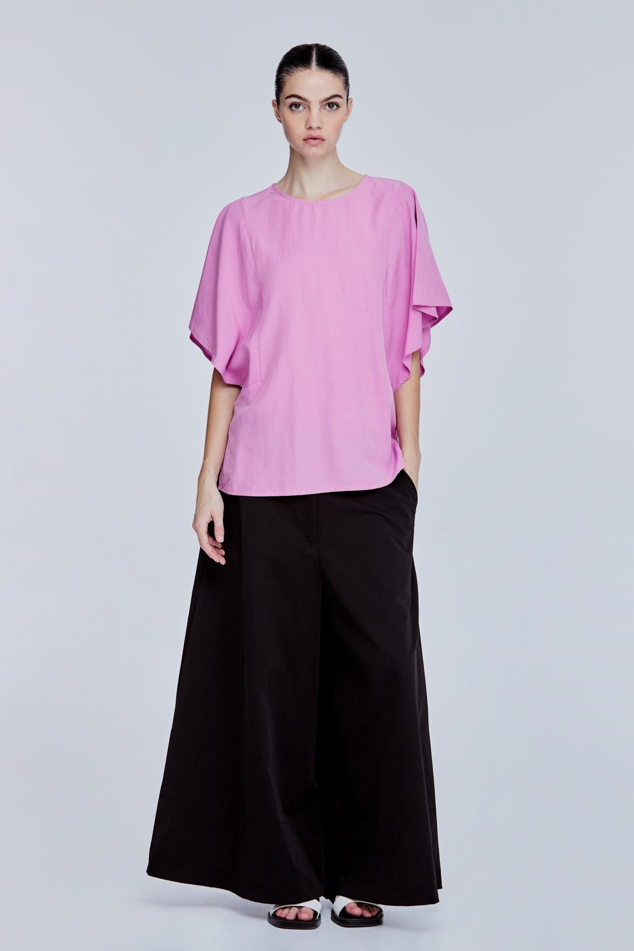 color:FUCHSIA