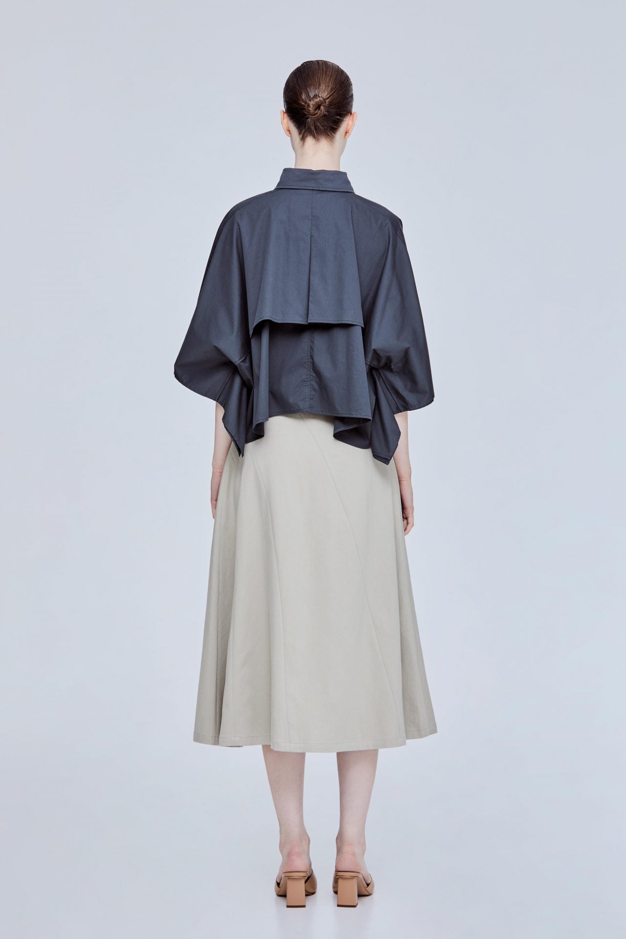 color:DARK GREY