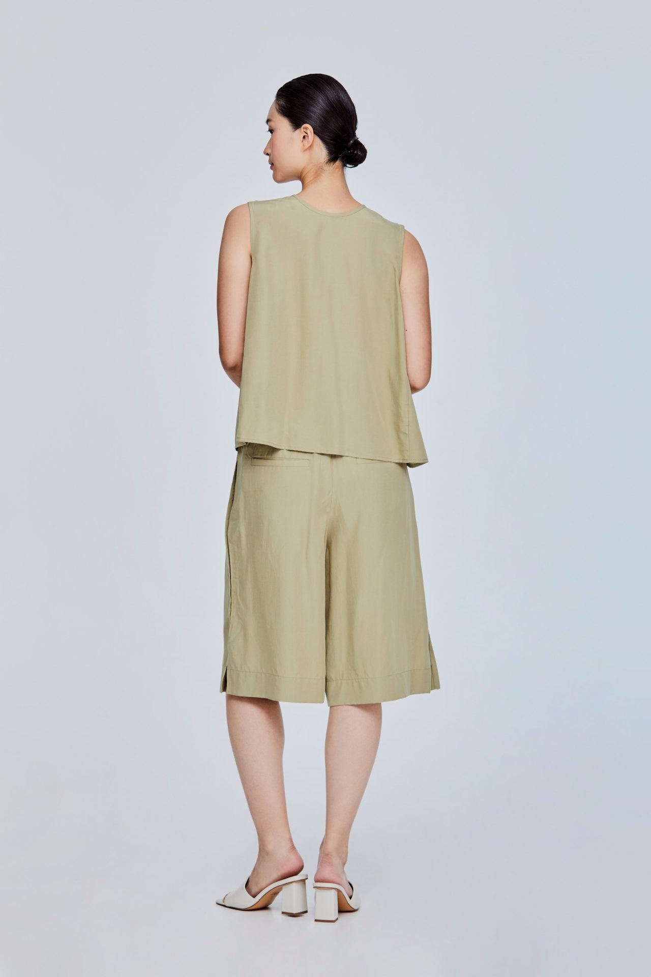 color:AVOCADO