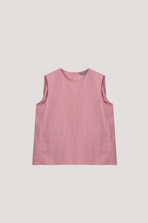 color:PINK
