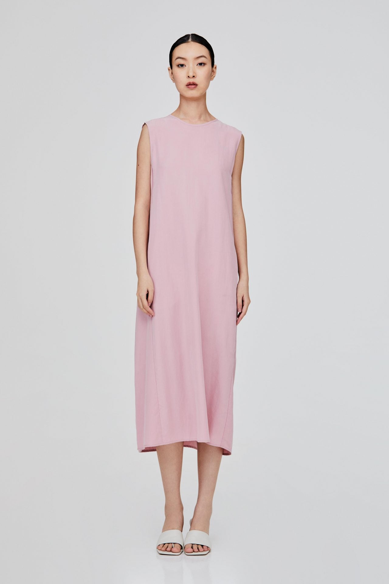 color:PINK