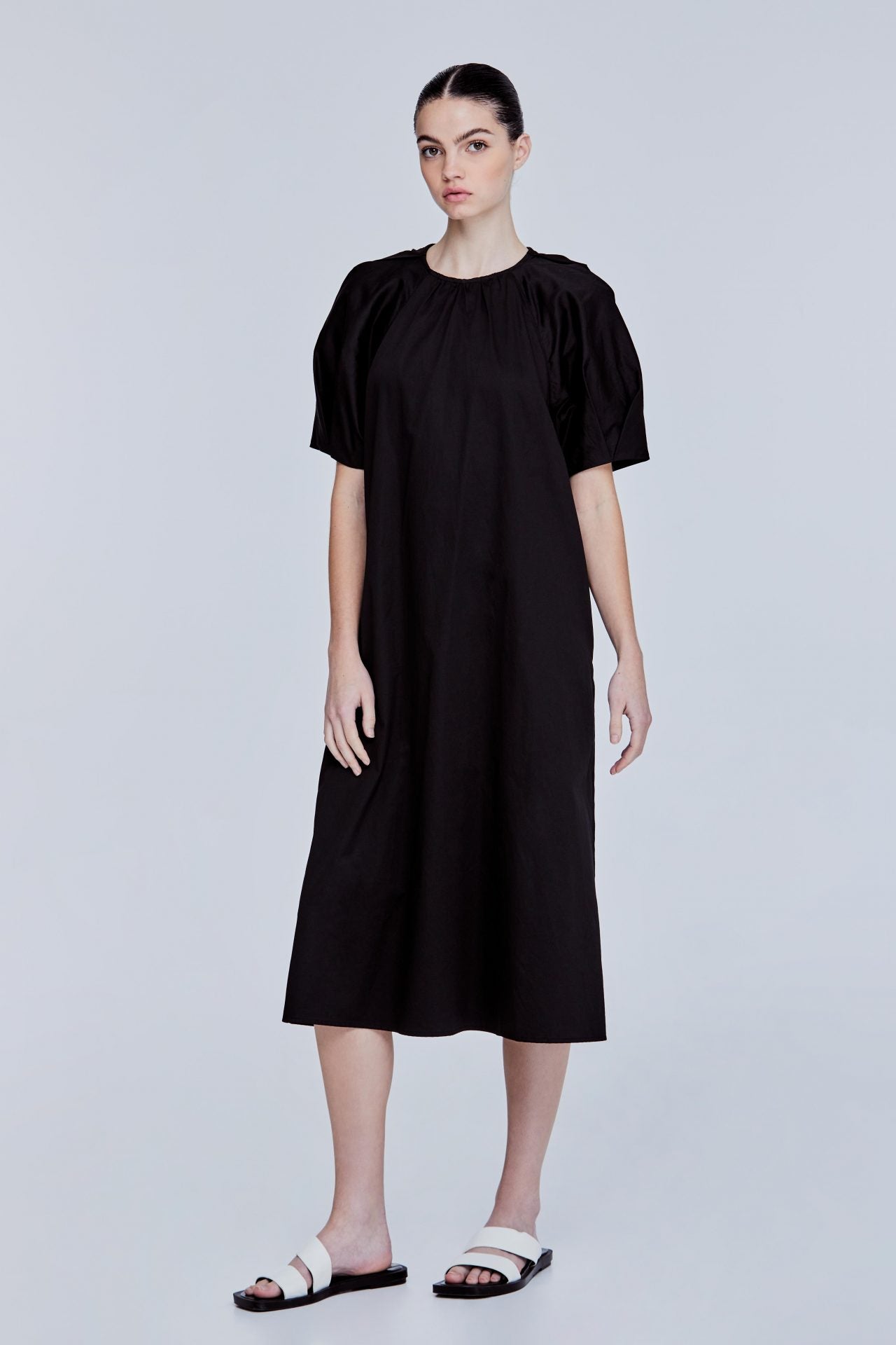 color:NOIR