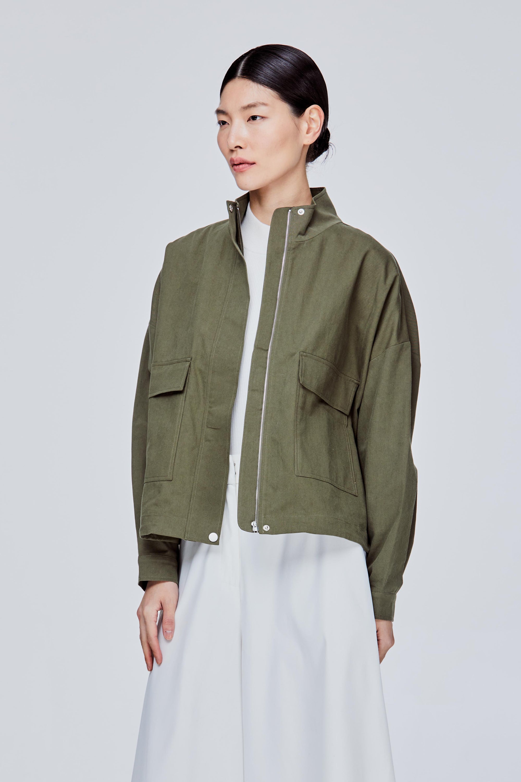 color:KHAKI GREEN