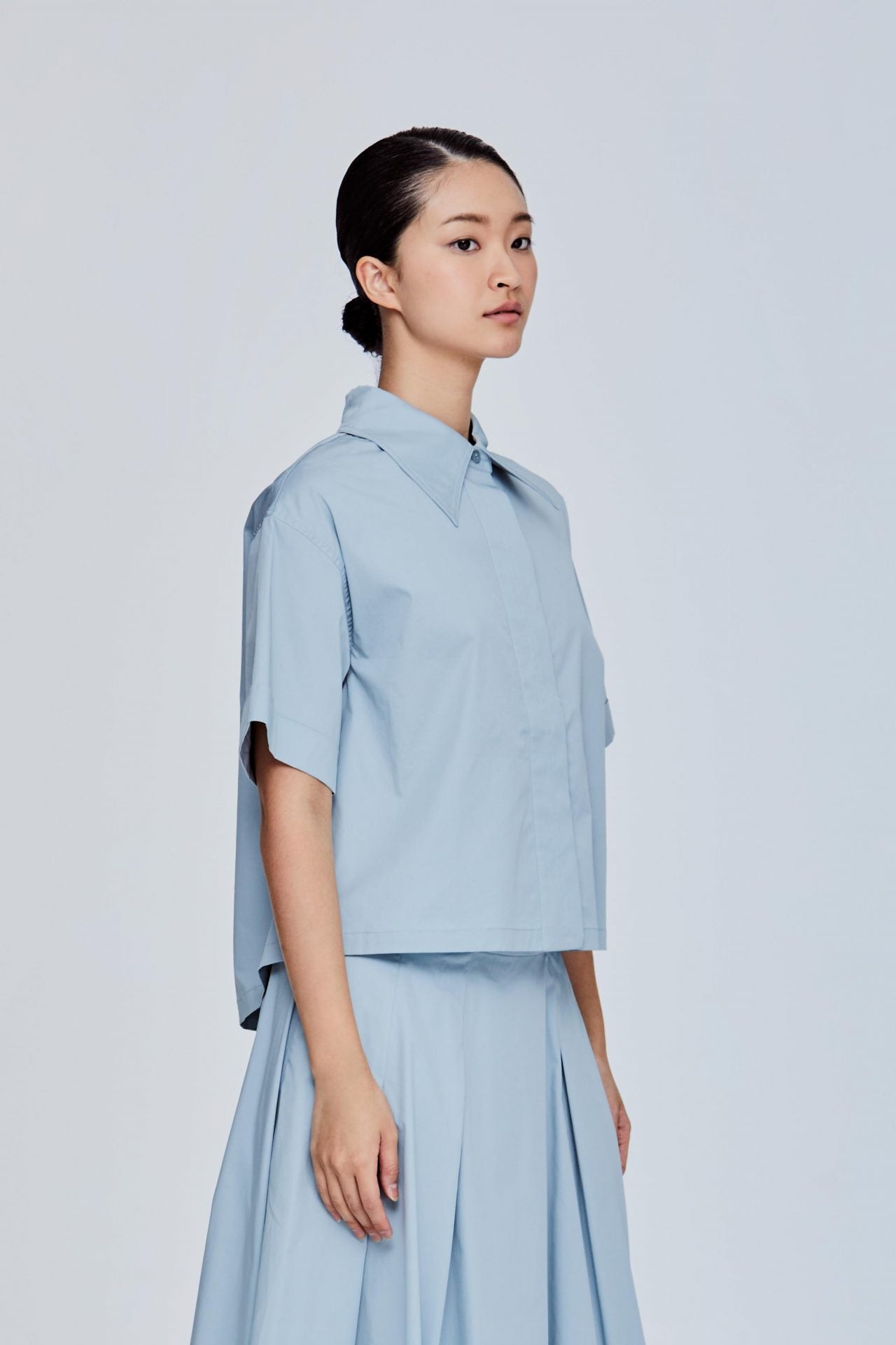 color:AQUA BLUE