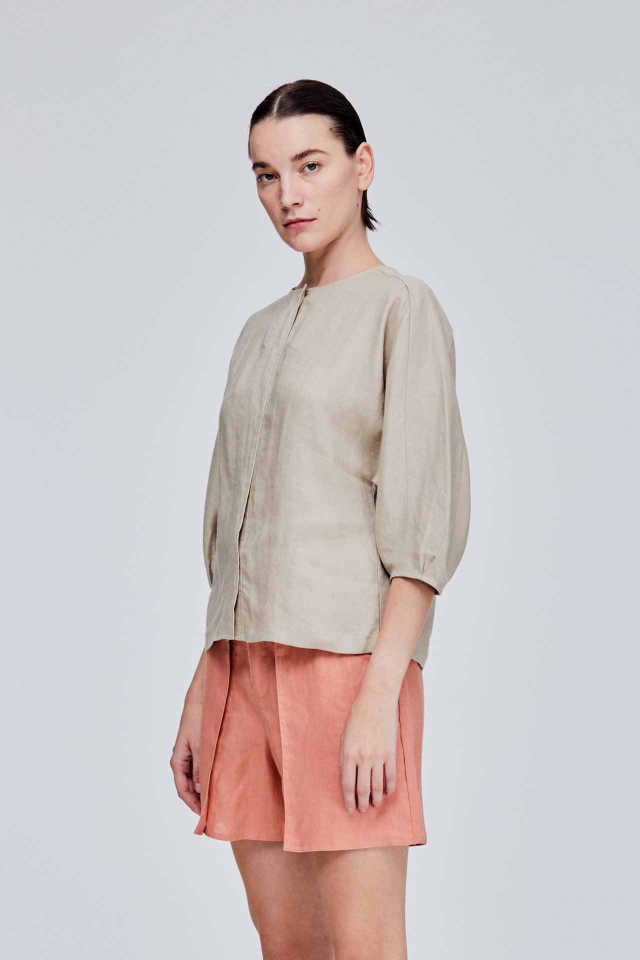 color:TAUPE