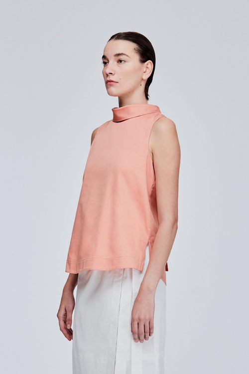 color:PEACH