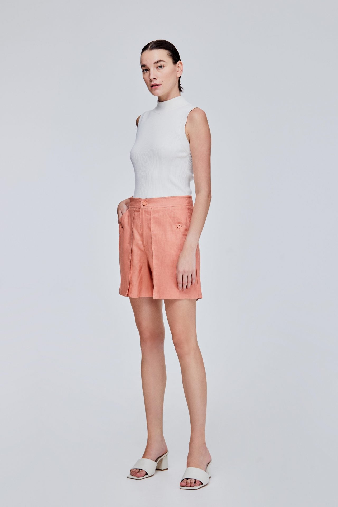 color:PEACH