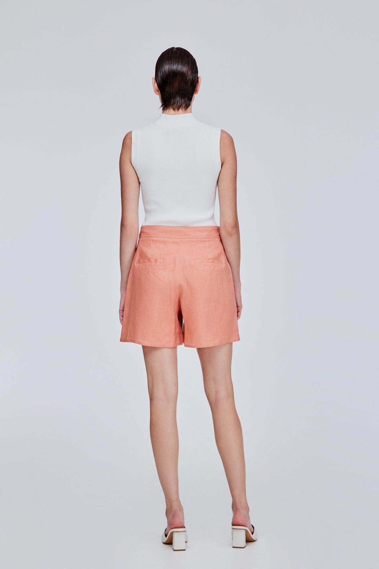 color:PEACH