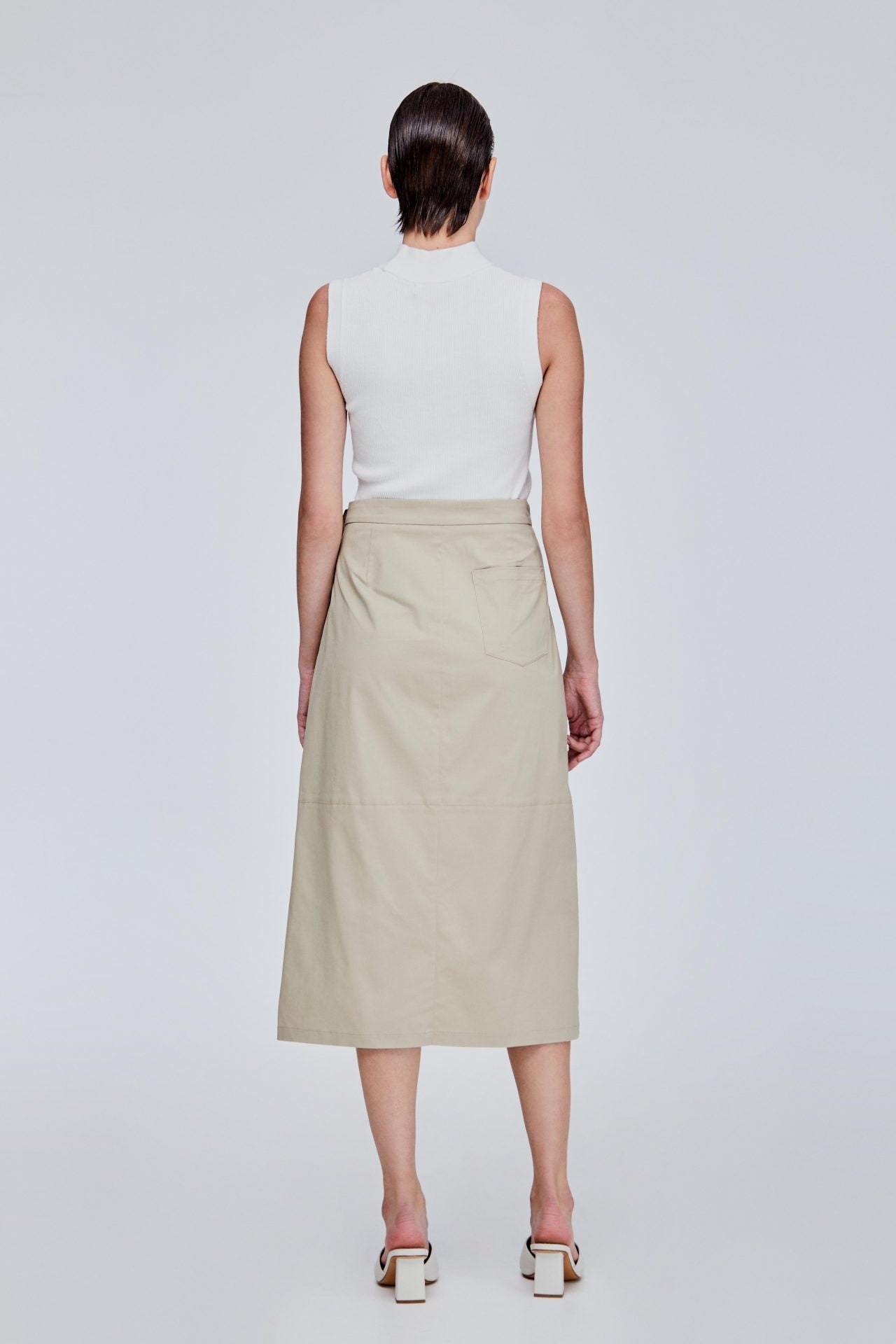 color:TAUPE