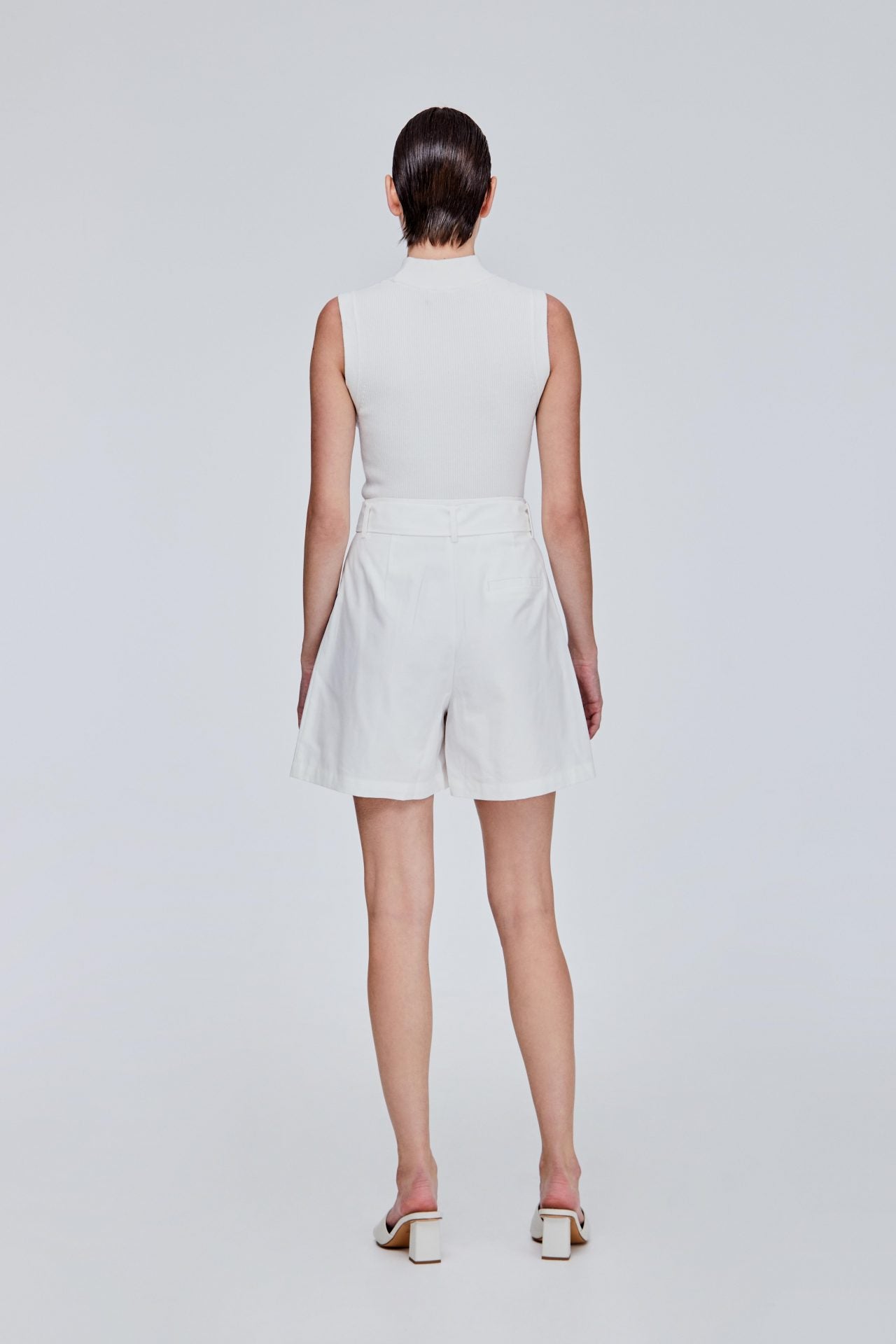 color:IVORY 3