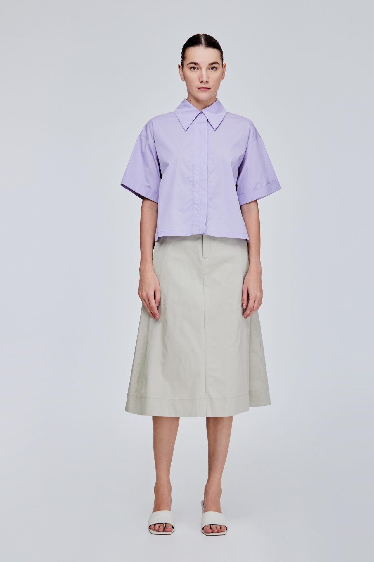 color:LAVENDER