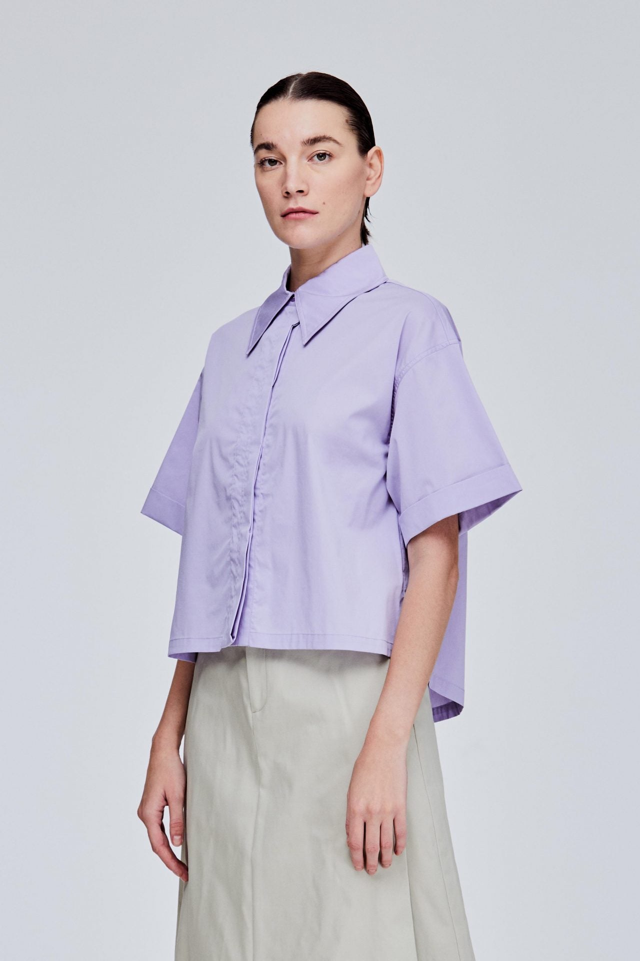 color:LAVENDER