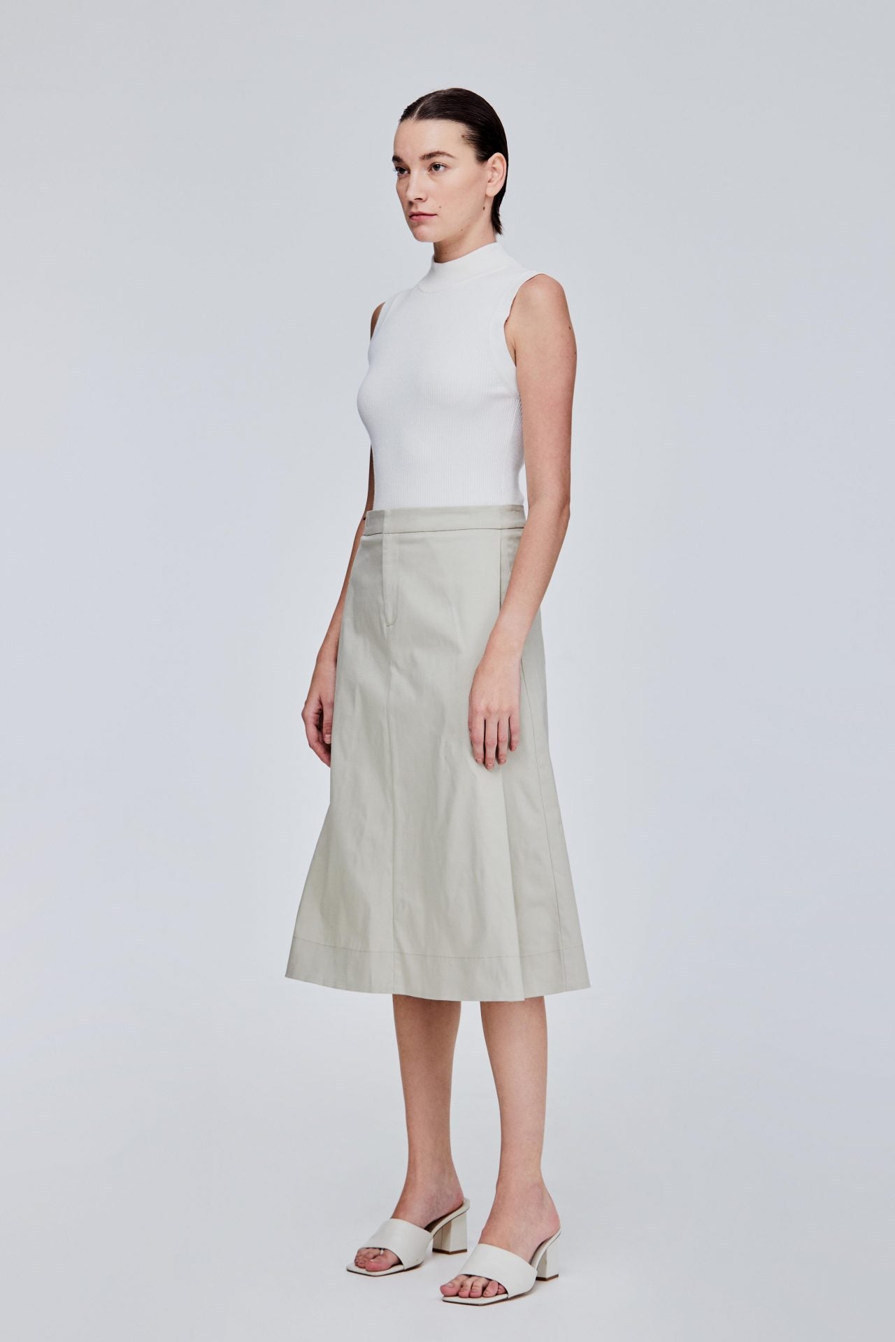 color:TAUPE