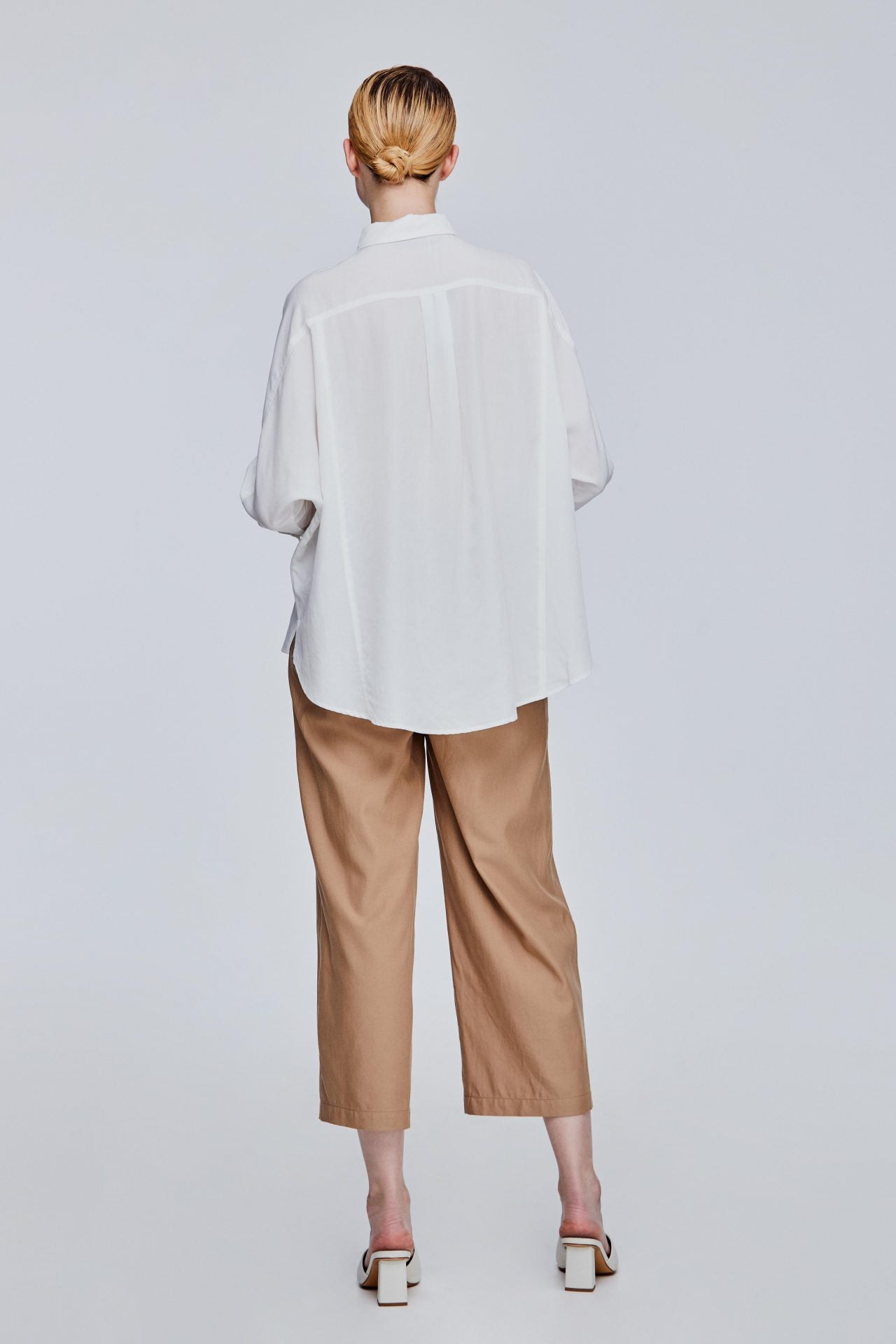 color:IVORY 3