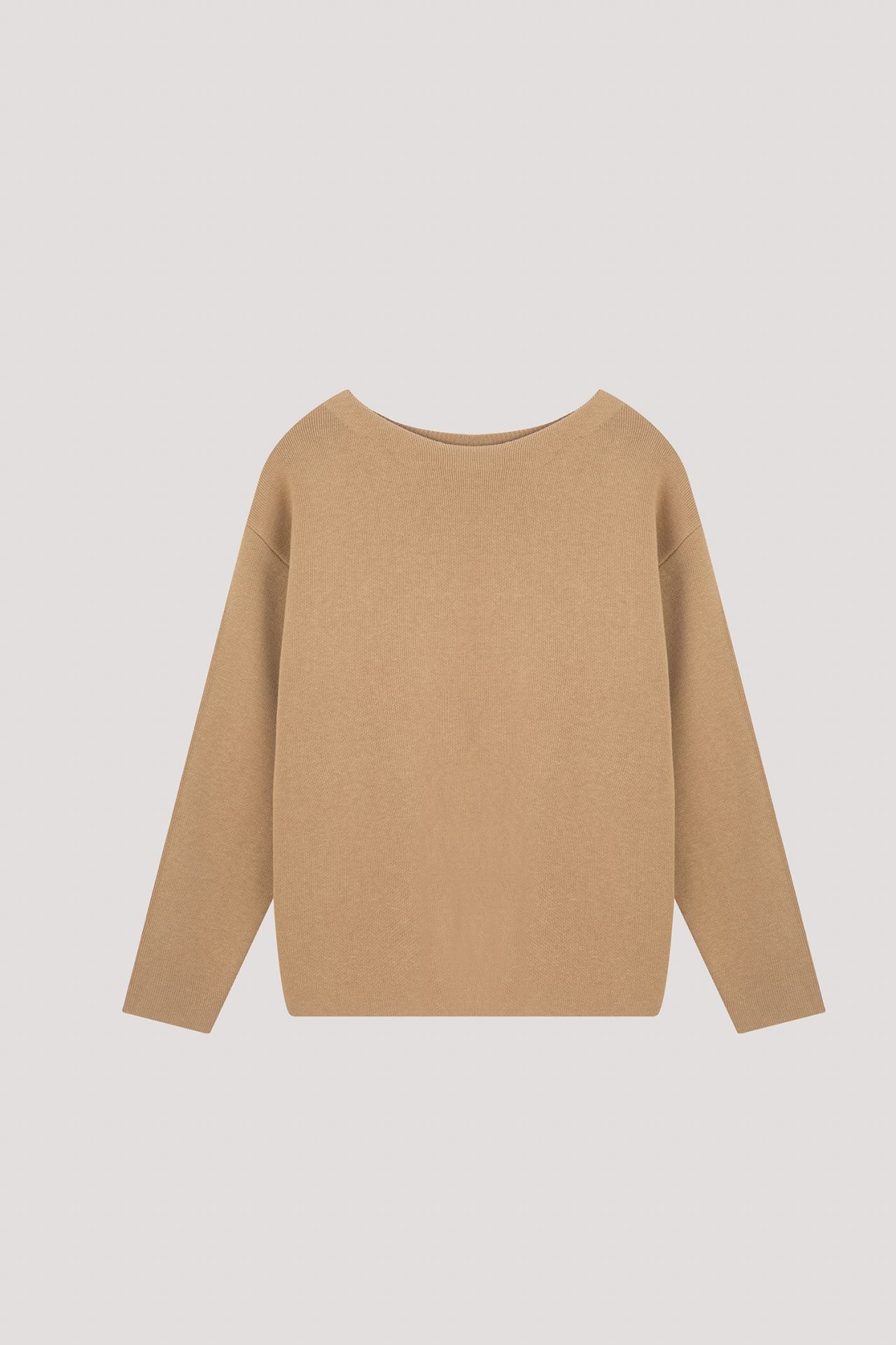 color:BEIGE