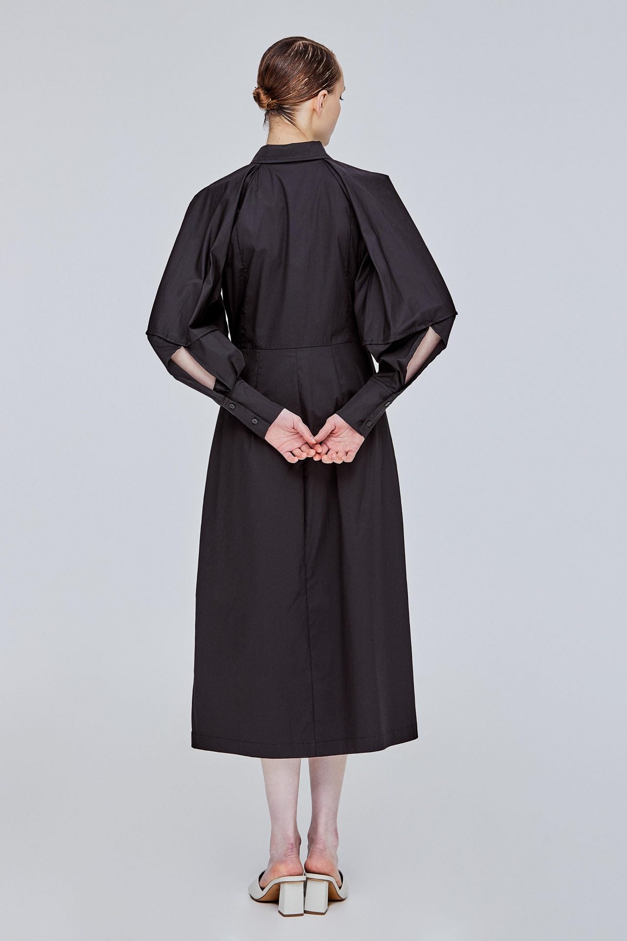 color:NOIR