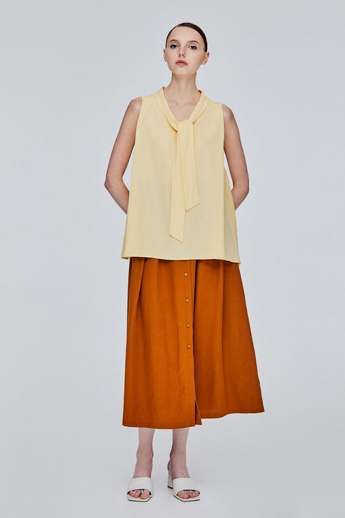 color:PALE YELLOW