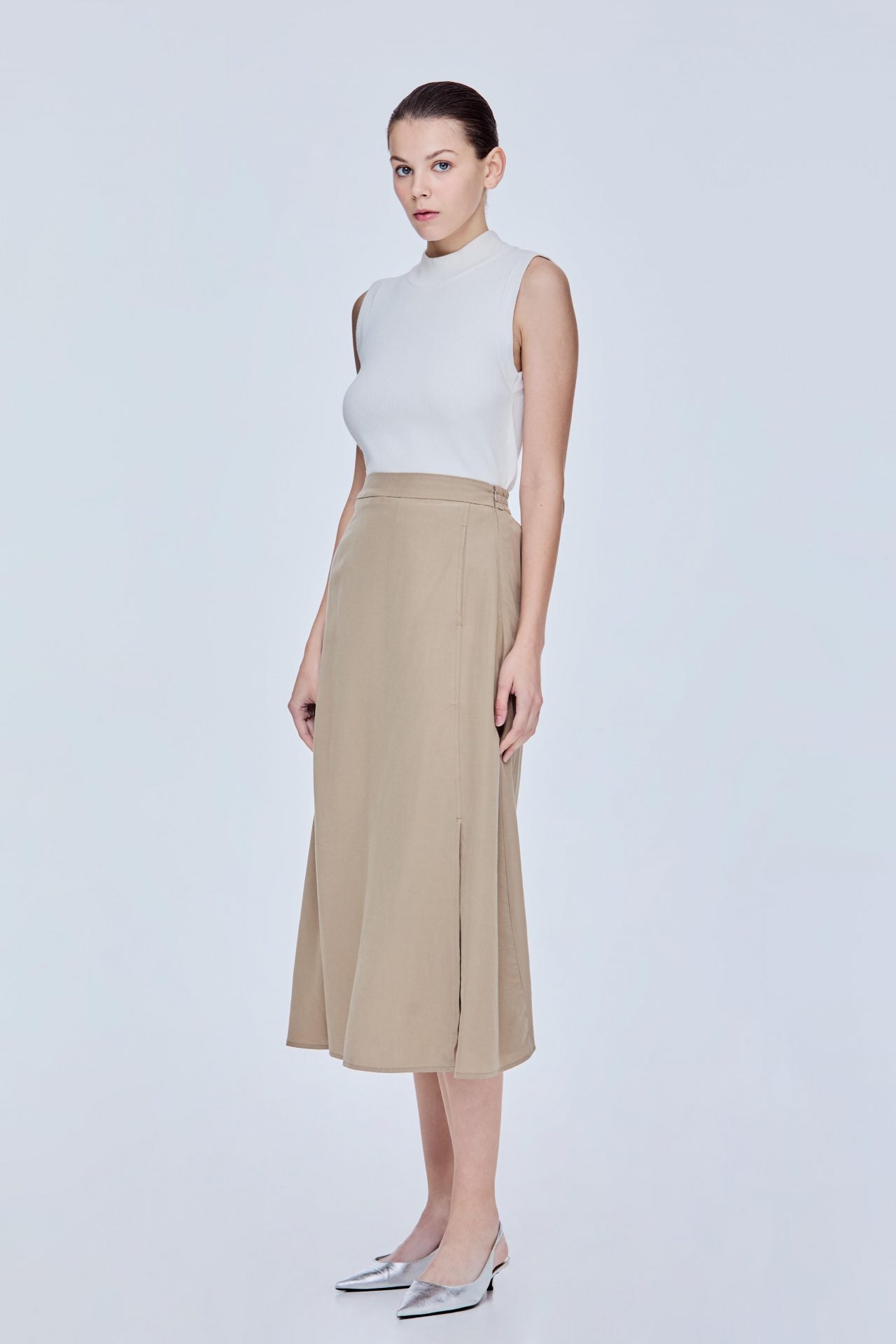 Slit Detailed Skirt – SANS & SANS Singapore