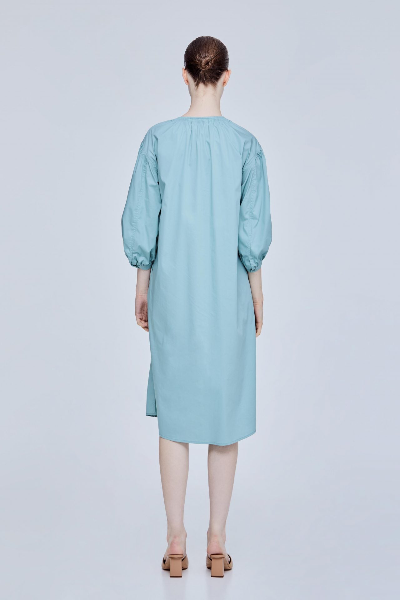 color:AQUA BLUE