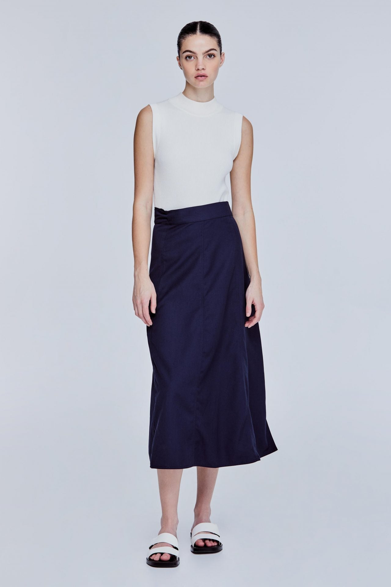 color:NAVY