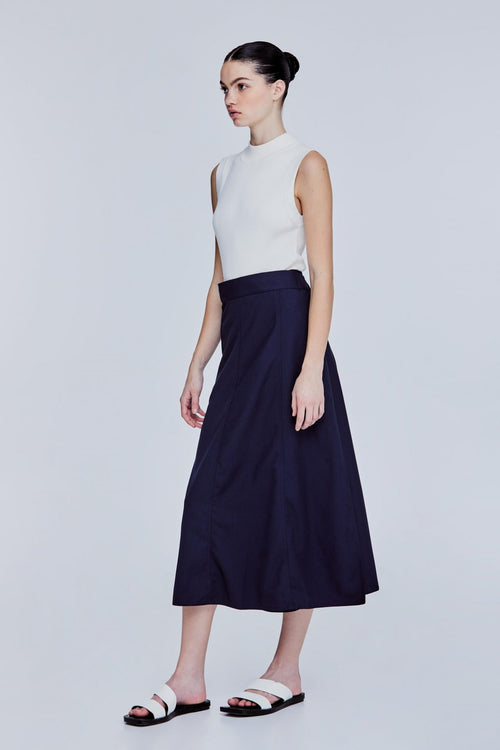 color:NAVY