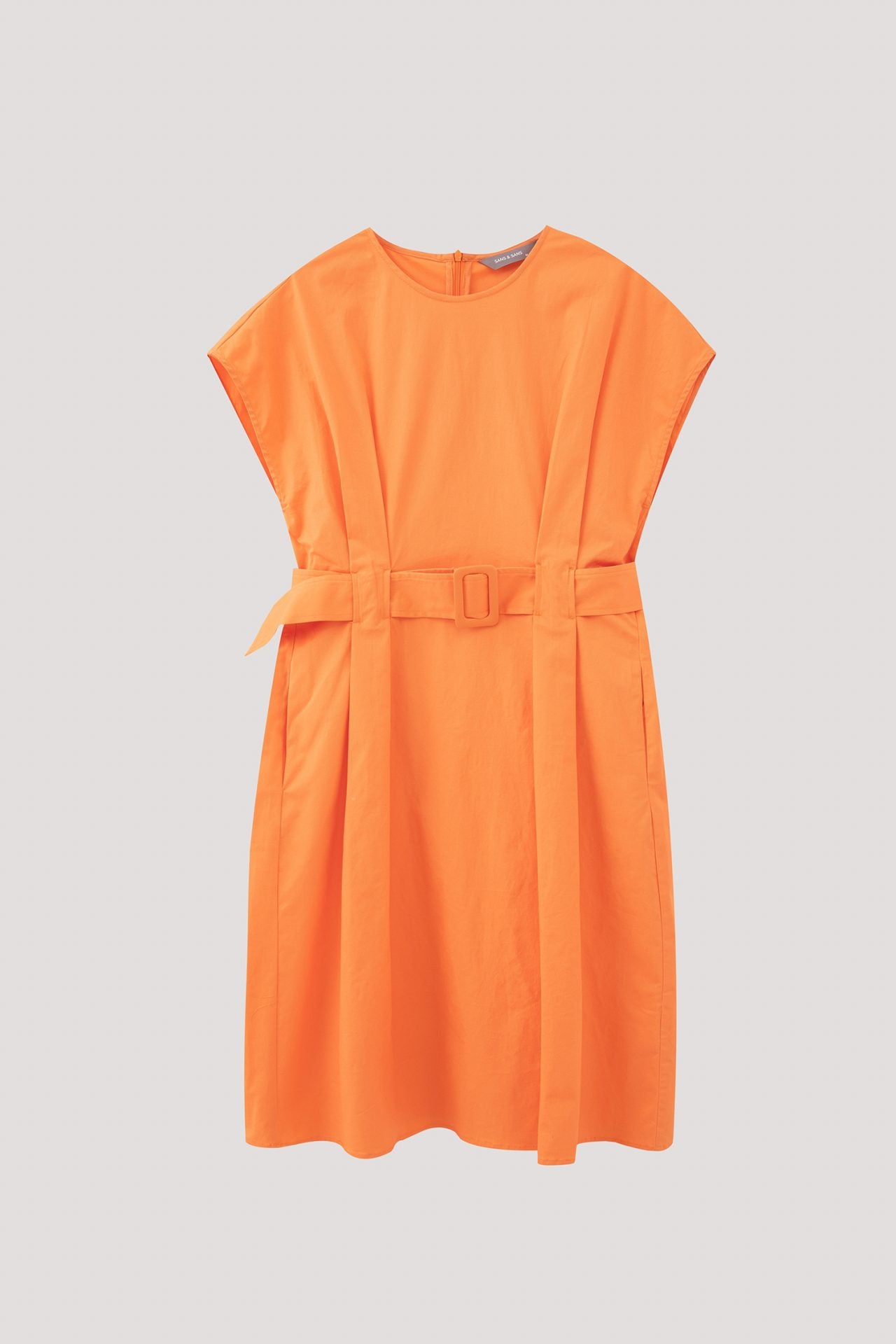 color:APRICOT