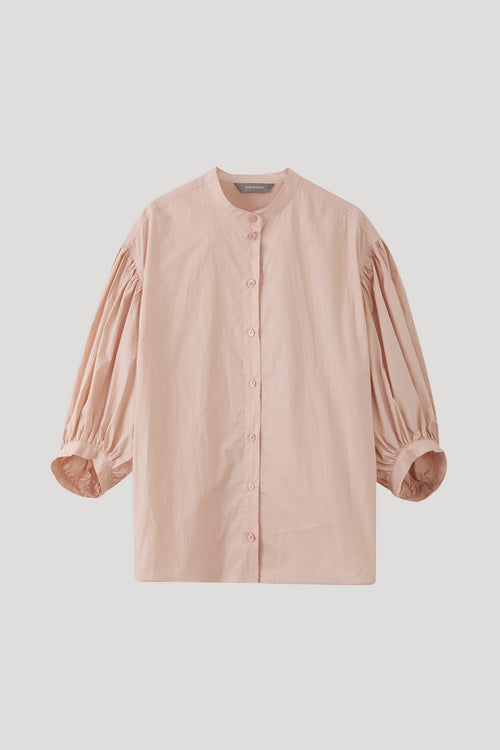 color:BLUSH
