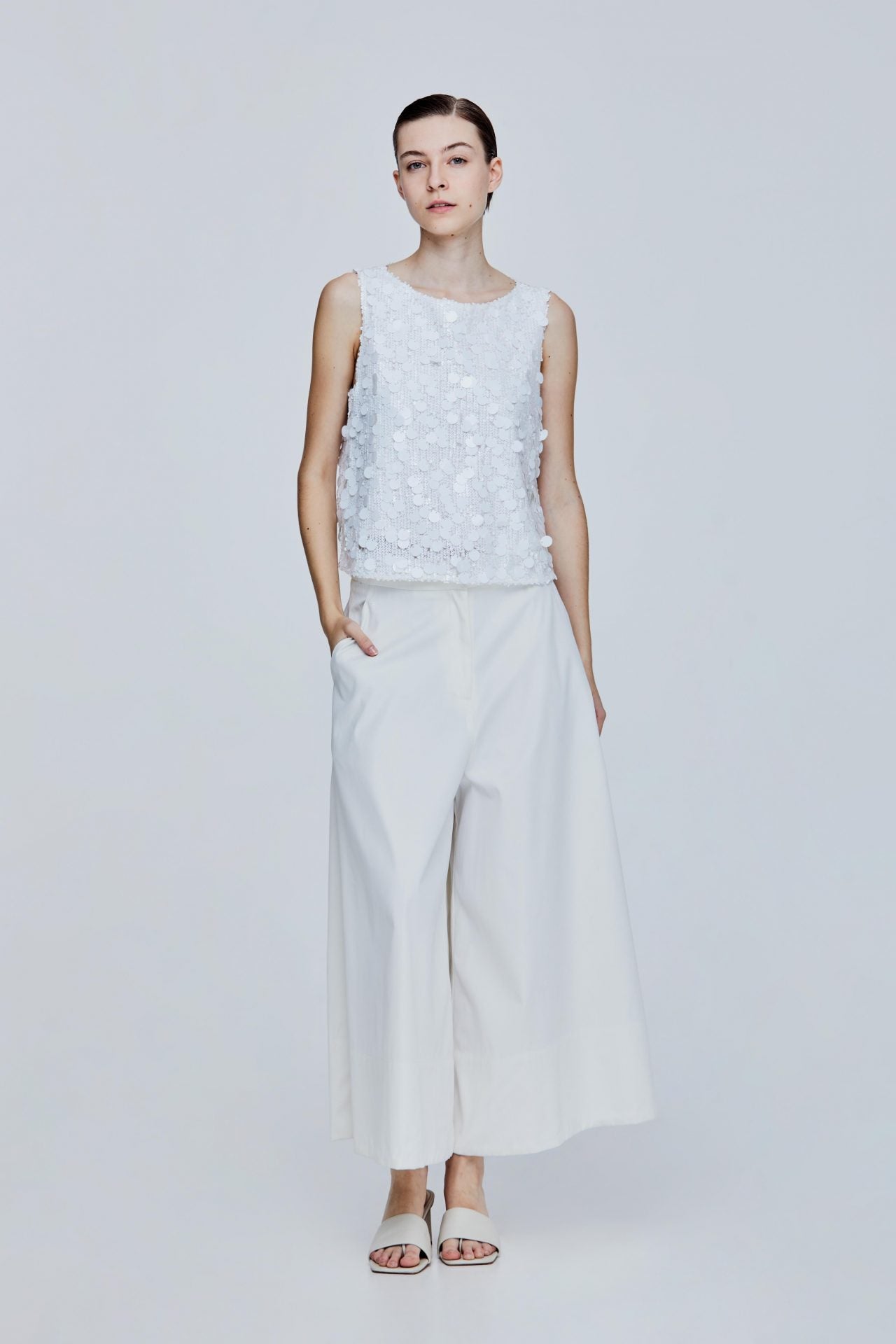 color:IVORY 1