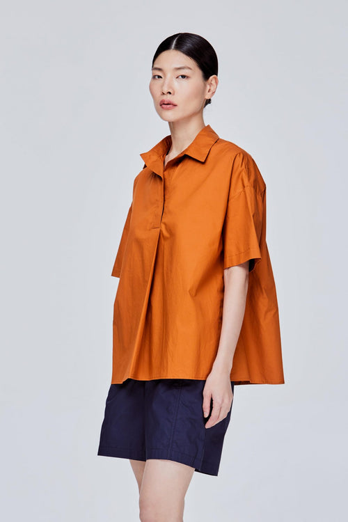 color:CARAMEL