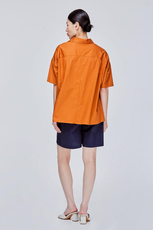 color:CARAMEL